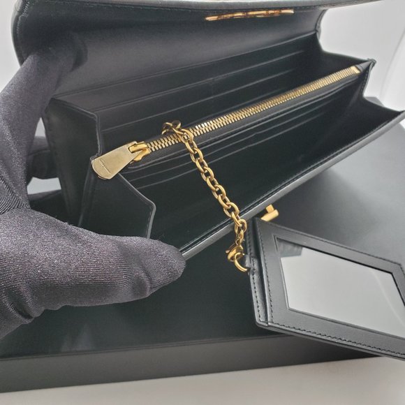 Salvatore Ferragamo Wallet - Picture 5 of 12